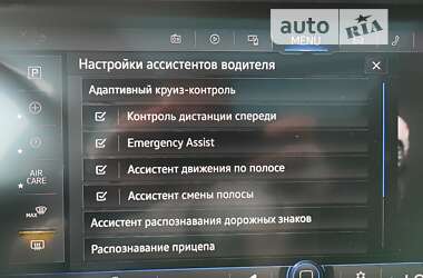 Внедорожник / Кроссовер Volkswagen Touareg 2018 в 