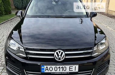 Внедорожник / Кроссовер Volkswagen Touareg 2013 в 