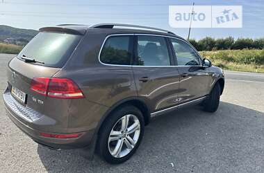 Внедорожник / Кроссовер Volkswagen Touareg 2011 в Львове