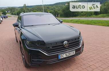 Позашляховик / Кросовер Volkswagen Touareg 2022 в Трускавці