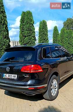 Внедорожник / Кроссовер Volkswagen Touareg 2014 в 