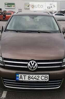Внедорожник / Кроссовер Volkswagen Touareg 2013 в 