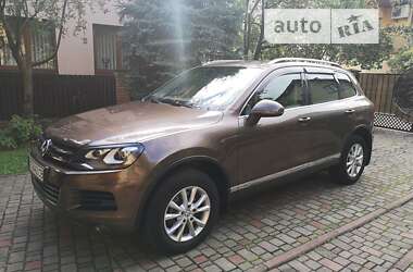 Внедорожник / Кроссовер Volkswagen Touareg 2013 в 
