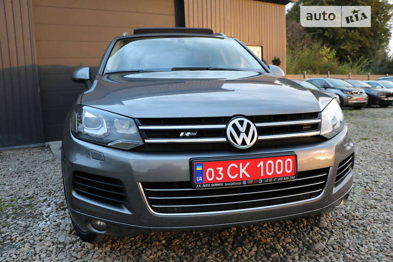 Позашляховик / Кросовер Volkswagen Touareg 2012 в Трускавці