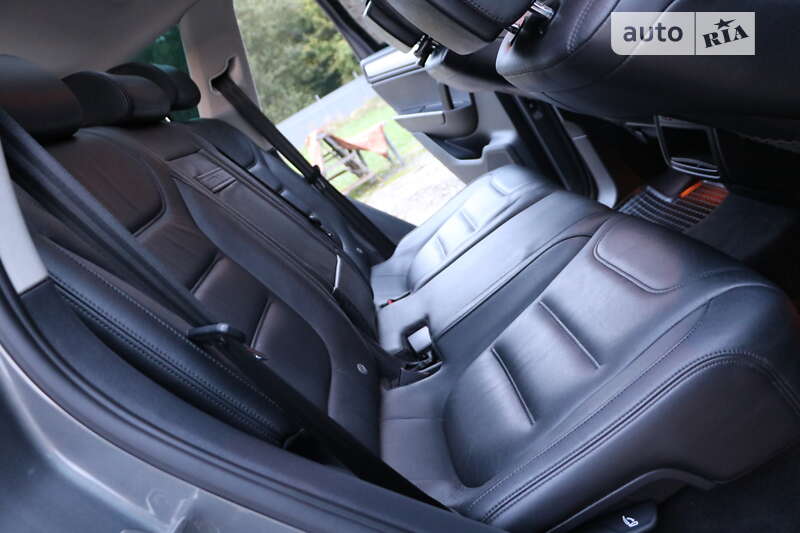 Позашляховик / Кросовер Volkswagen Touareg 2012 в Трускавці