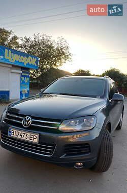 Внедорожник / Кроссовер Volkswagen Touareg 2012 в Карловке