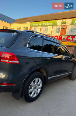 Внедорожник / Кроссовер Volkswagen Touareg 2012 в Карловке