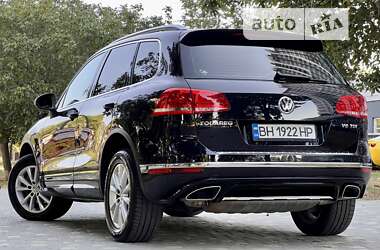 Внедорожник / Кроссовер Volkswagen Touareg 2017 в Одессе