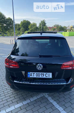 Внедорожник / Кроссовер Volkswagen Touareg 2012 в Коломые