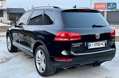 Внедорожник / Кроссовер Volkswagen Touareg 2013 в Борисполе