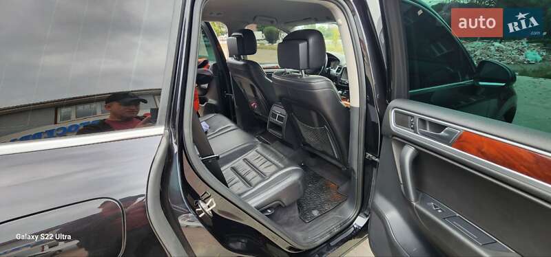 Позашляховик / Кросовер Volkswagen Touareg 2010 в Снятині