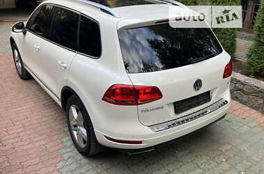 Позашляховик / Кросовер Volkswagen Touareg 2011 в Дніпрі