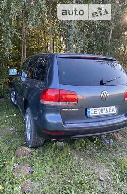 Внедорожник / Кроссовер Volkswagen Touareg 2003 в Сторожинце