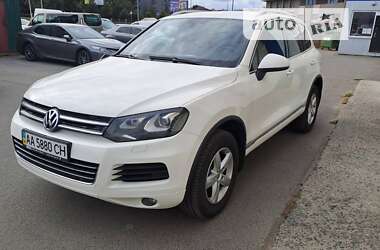 Внедорожник / Кроссовер Volkswagen Touareg 2011 в Броварах