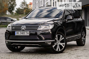 Внедорожник / Кроссовер Volkswagen Touareg 2016 в Львове