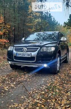 Позашляховик / Кросовер Volkswagen Touareg 2007 в Малині