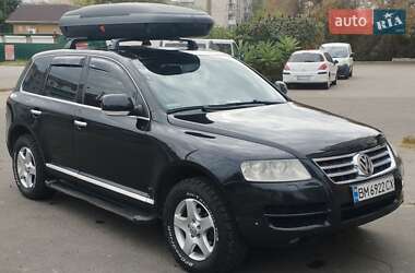 Внедорожник / Кроссовер Volkswagen Touareg 2004 в Ахтырке