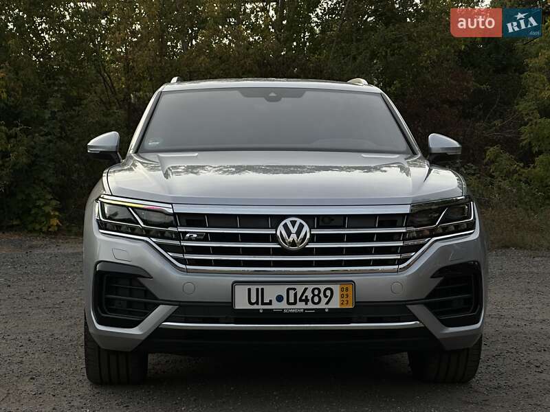 Внедорожник / Кроссовер Volkswagen Touareg 2018 в Полтаве