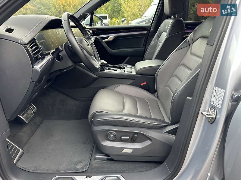 Внедорожник / Кроссовер Volkswagen Touareg 2018 в Полтаве