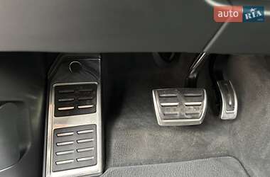 Внедорожник / Кроссовер Volkswagen Touareg 2018 в 