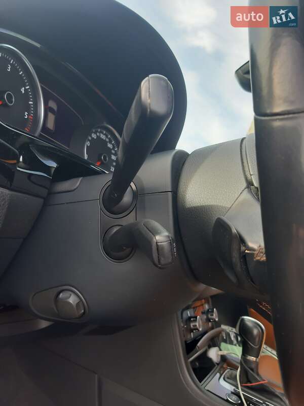 Позашляховик / Кросовер Volkswagen Touareg 2014 в Тернополі