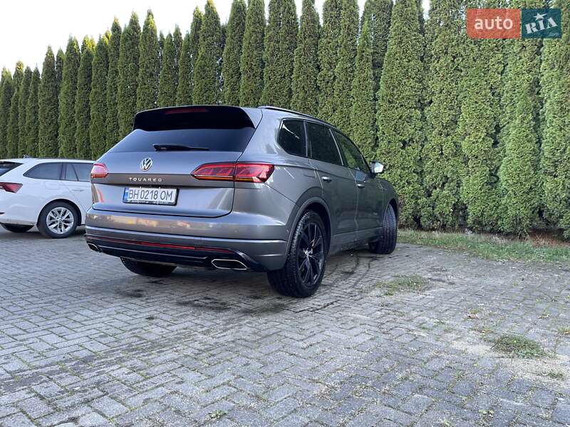 Внедорожник / Кроссовер Volkswagen Touareg 2020 в Одессе