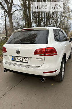 Позашляховик / Кросовер Volkswagen Touareg 2014 в Хоролі