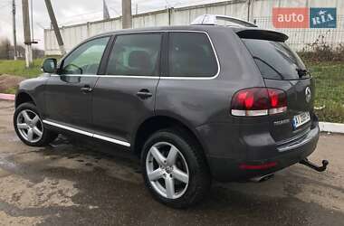 Внедорожник / Кроссовер Volkswagen Touareg 2007 в 