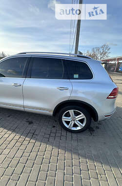 Позашляховик / Кросовер Volkswagen Touareg 2013 в Умані