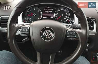 Внедорожник / Кроссовер Volkswagen Touareg 2010 в Ковеле