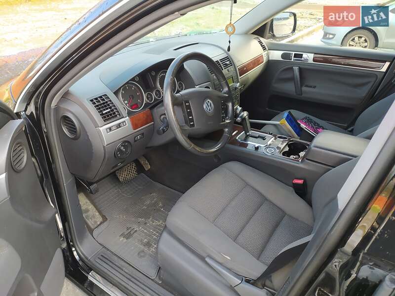 Внедорожник / Кроссовер Volkswagen Touareg 2007 в Поляне