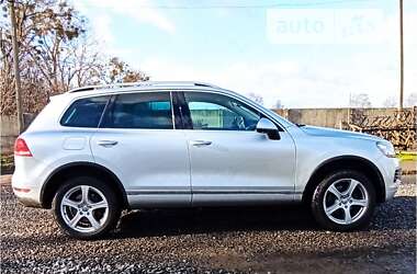 Внедорожник / Кроссовер Volkswagen Touareg 2011 в Корце