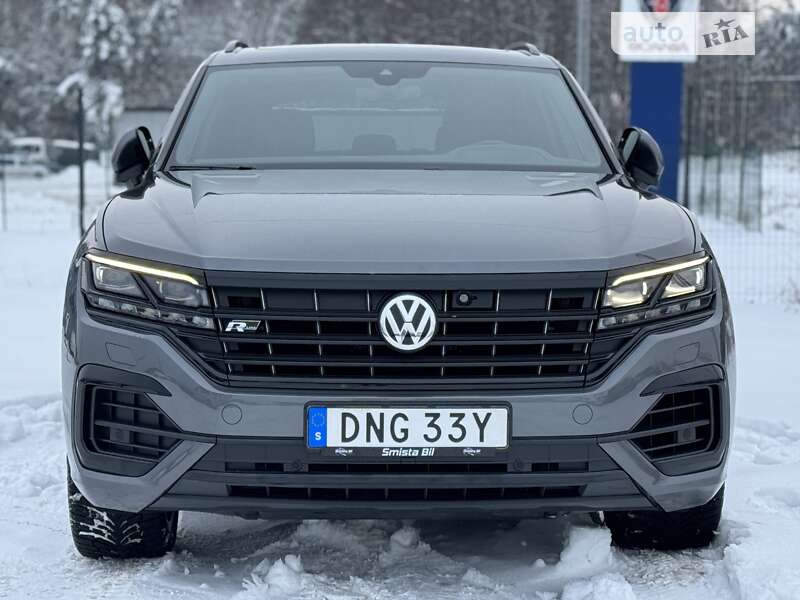 Позашляховик / Кросовер Volkswagen Touareg 2019 в Львові