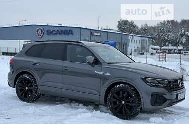 Внедорожник / Кроссовер Volkswagen Touareg 2019 в 