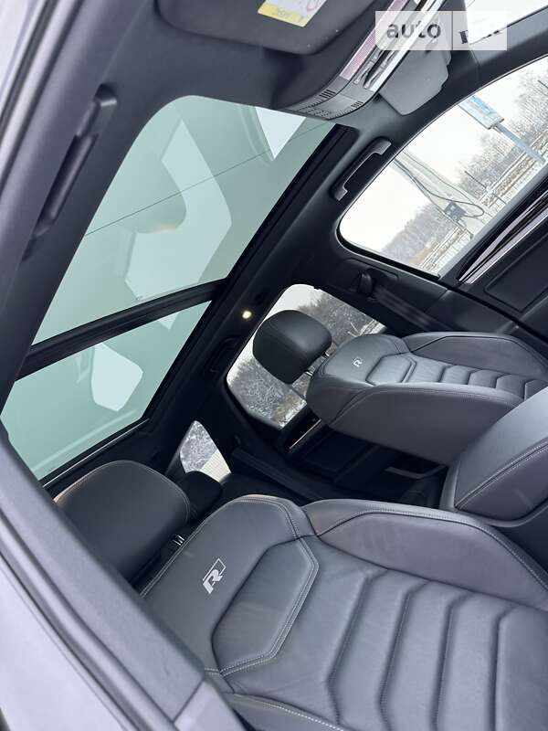 Позашляховик / Кросовер Volkswagen Touareg 2019 в Львові