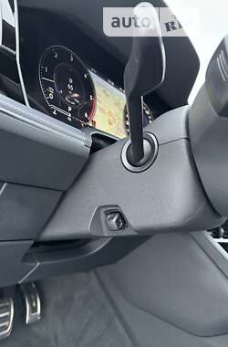 Внедорожник / Кроссовер Volkswagen Touareg 2019 в 