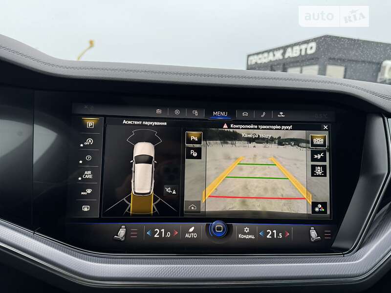 Позашляховик / Кросовер Volkswagen Touareg 2019 в Львові