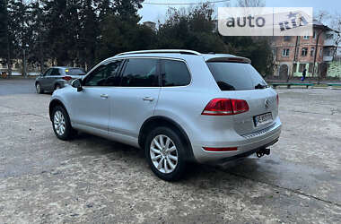 Позашляховик / Кросовер Volkswagen Touareg 2012 в Дніпрі