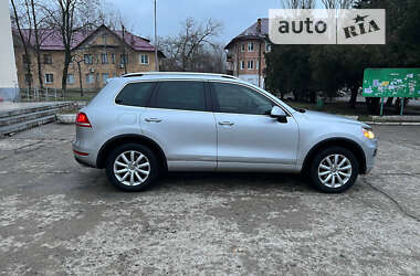 Позашляховик / Кросовер Volkswagen Touareg 2012 в Дніпрі