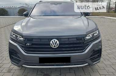 Внедорожник / Кроссовер Volkswagen Touareg 2019 в Николаеве