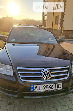 Внедорожник / Кроссовер Volkswagen Touareg 2006 в Черновцах