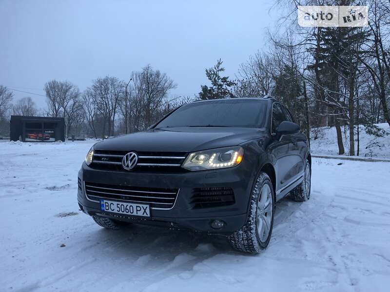 Внедорожник / Кроссовер Volkswagen Touareg 2014 в Дрогобыче