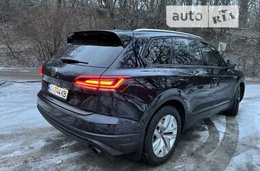 Позашляховик / Кросовер Volkswagen Touareg 2020 в Києві