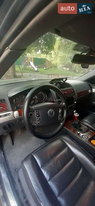 Внедорожник / Кроссовер Volkswagen Touareg 2004 в Львове