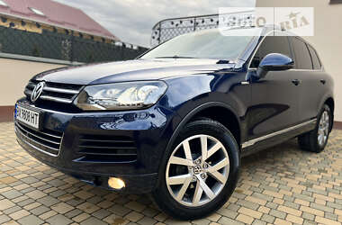 Внедорожник / Кроссовер Volkswagen Touareg 2013 в Хмельницком