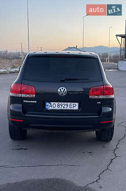 Внедорожник / Кроссовер Volkswagen Touareg 2006 в Хусте