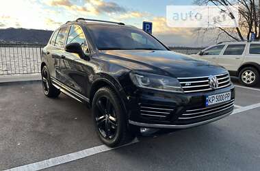 Внедорожник / Кроссовер Volkswagen Touareg 2014 в Запорожье