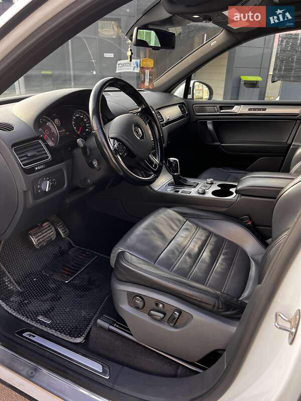 Внедорожник / Кроссовер Volkswagen Touareg 2015 в Хмельницком фото 28 Внедорожник / Кроссовер Volkswagen Touareg 2015 в Хмельницком