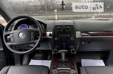 Внедорожник / Кроссовер Volkswagen Touareg 2008 в Киеве