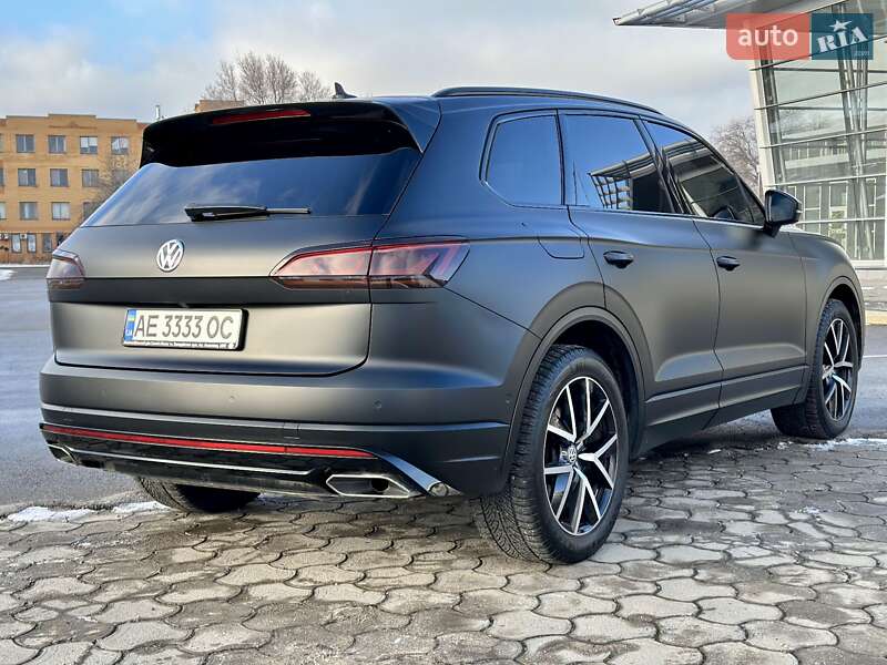 Внедорожник / Кроссовер Volkswagen Touareg 2019 в Днепре